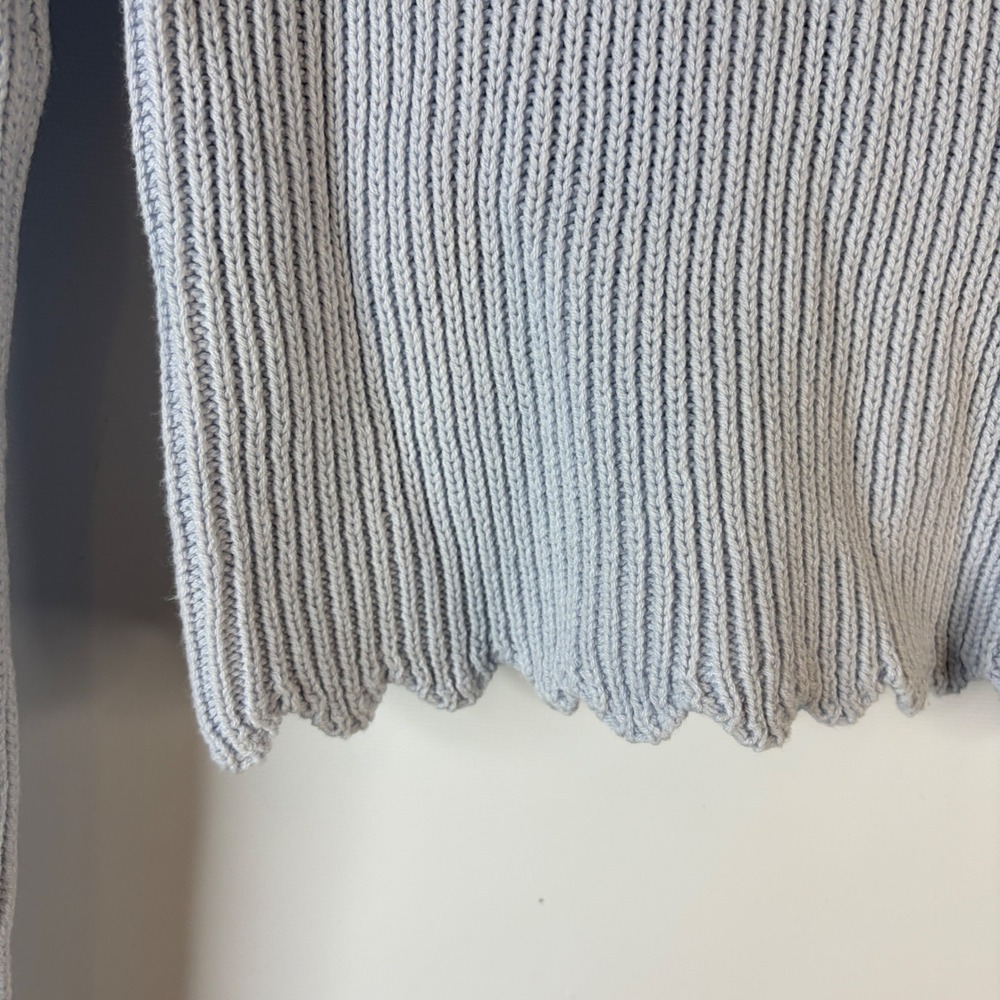 Le Lis Ribbed Crop Sweater Womens Small Light Blue Scalloped Neck Long Sleeve - Picture 2 of 7